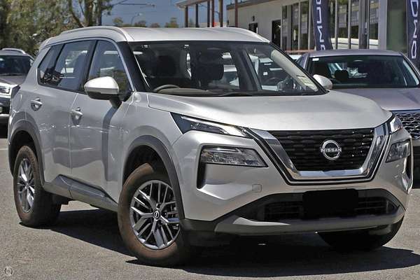 2024 Nissan X-TRAIL ST T33