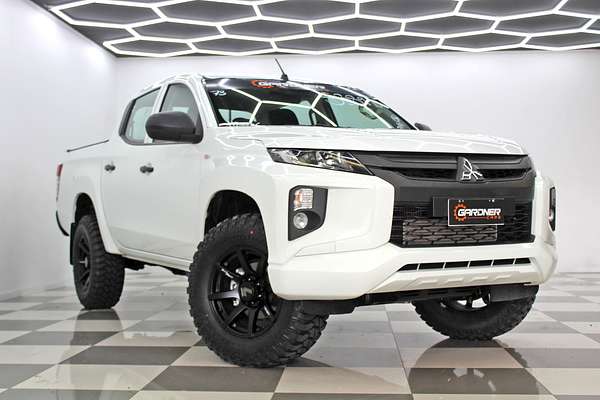 2020 Mitsubishi Triton GLX ADAS MR 4X4