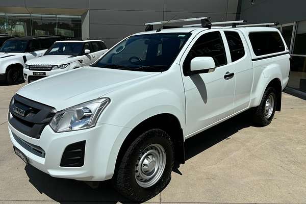 2017 Isuzu D-MAX SX High Ride Rear Wheel Drive