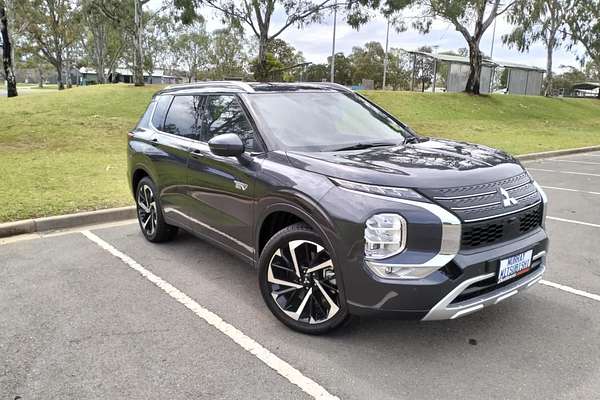 2024 Mitsubishi Outlander PHEV Exceed Tourer ZM