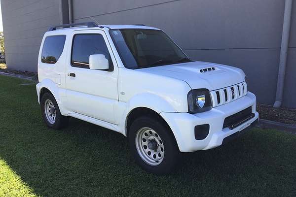 2015 Suzuki Jimny Sierra SN413 T6