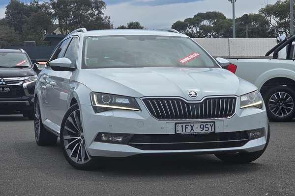 2016 ŠKODA Superb 162TSI NP