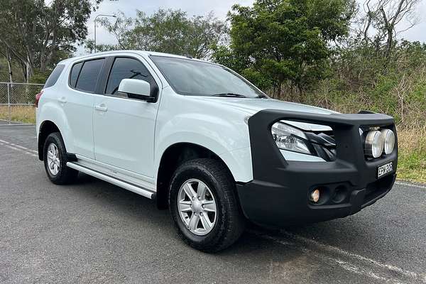 2016 Isuzu MU-X LS-M