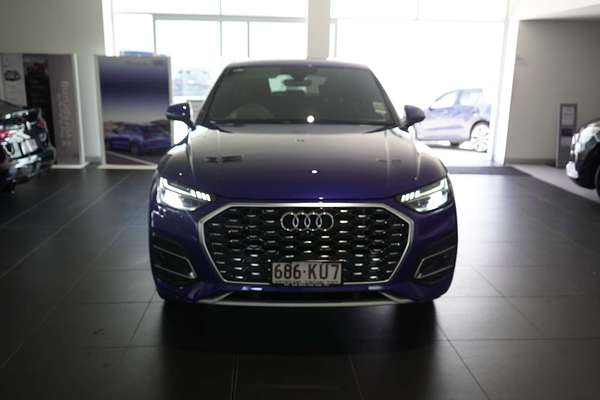 2024 Audi Q5 55 TFSI e S Line FY