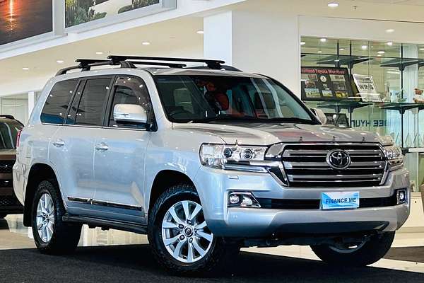 2020 Toyota Landcruiser Sahara VDJ200R