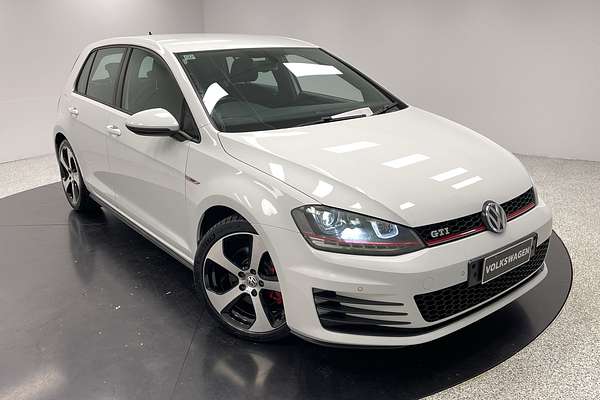 2015 Volkswagen Golf GTI 7