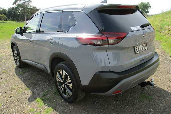 2022 Nissan X-TRAIL ST-L T33