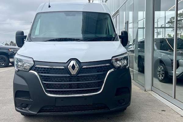 2023 Renault Master LWB Pro X62