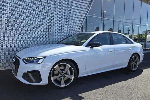 2024 Audi A4 45 TFSI S line B9