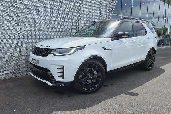 2024 Land Rover Discovery D300 Dynamic SE Series 5