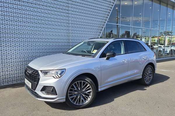 2024 Audi Q3 35 TFSI Dynamic Black F3