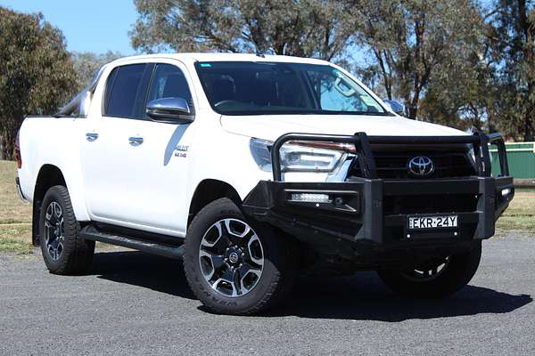 2020 Toyota Hilux SR5 GUN126R 4X4