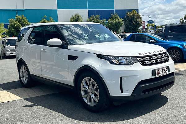 2017 Land Rover Discovery TD4 S Series 5