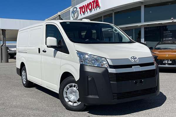 2024 Toyota Hiace GDH300R