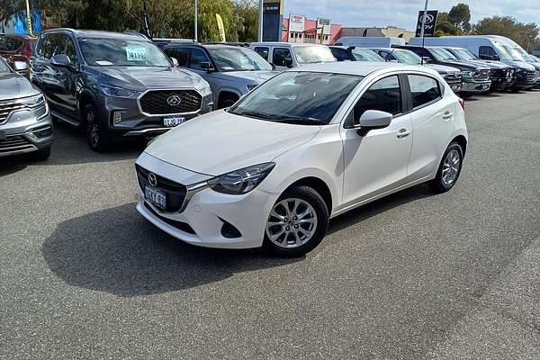 2017 Mazda 2 Maxx DJ Series