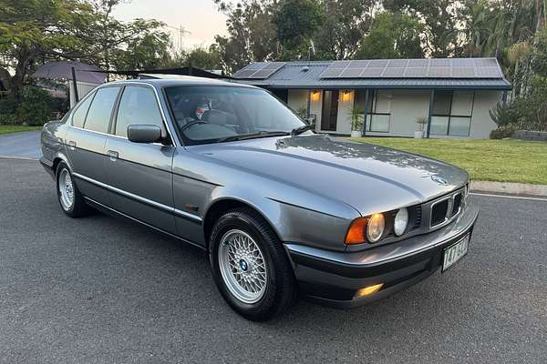 1992 BMW 525i executive E34