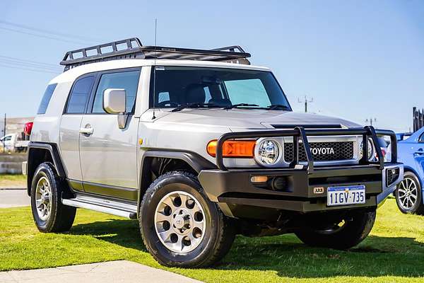 2012 Toyota FJ Cruiser GSJ15R