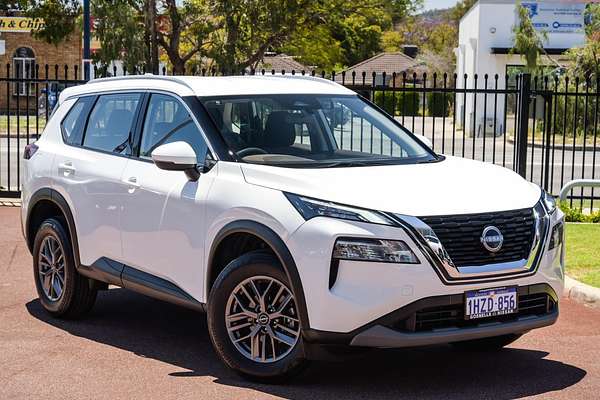 2023 Nissan X-TRAIL ST T33