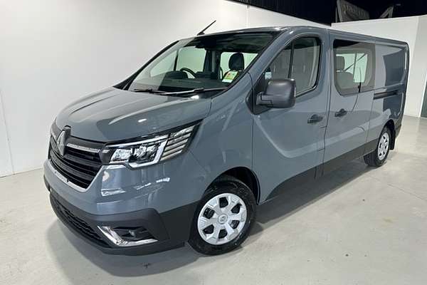 2023 Renault Trafic Crew Pro X82