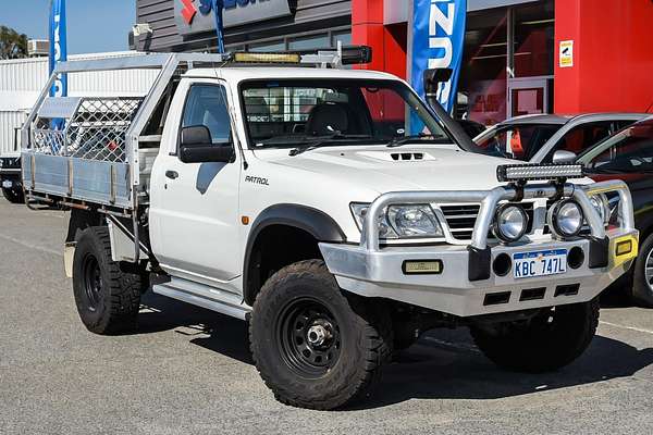 2002 Nissan Patrol DX GU 4X4