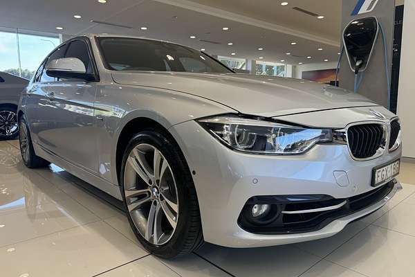 2015 BMW 3 Series 318i Sport Line F30 LCI