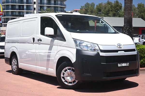 2022 Toyota Hiace GDH300R