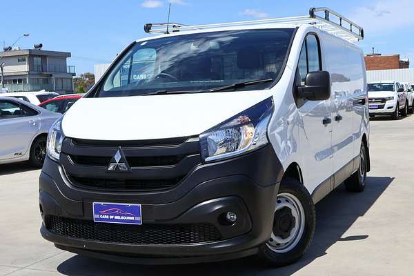 2020 Mitsubishi Express GLX SN