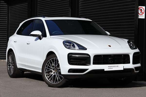 2022 Porsche Cayenne S Platinum Edition 9YA