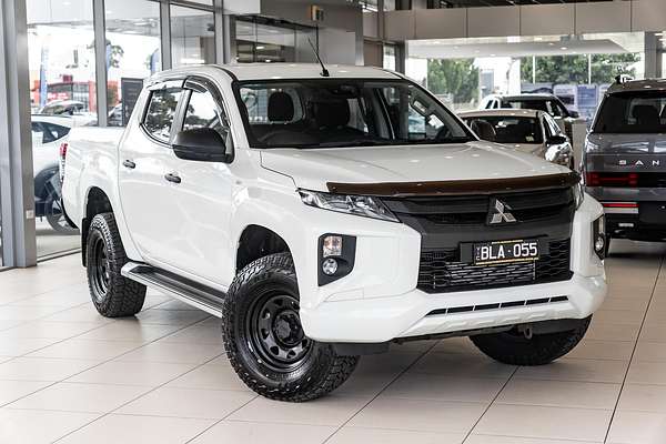 2020 Mitsubishi Triton GLX+ MR 4X4