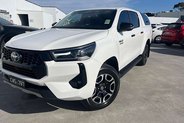 2024 Toyota Hilux SR5 48V GUN126R 4X4