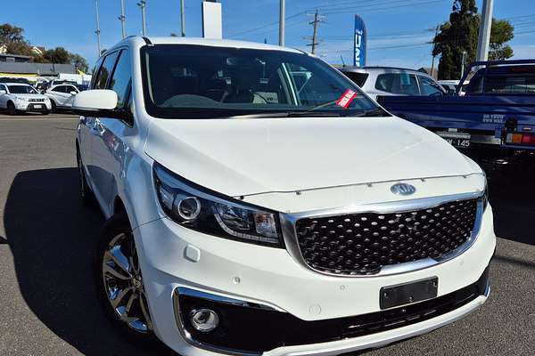 2017 Kia Carnival Platinum YP