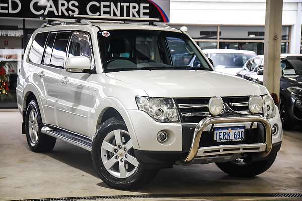 2009 Mitsubishi Pajero VR-X NT