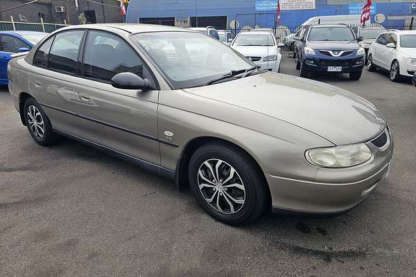 2000 Holden Commodore Executive VT II