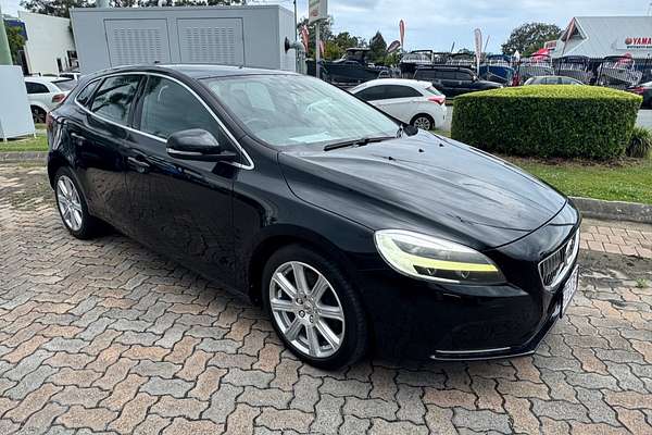 2016 Volvo V40 D4 Luxury