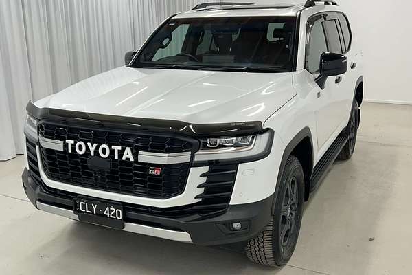 2023 Toyota Landcruiser GR Sport FJA300R