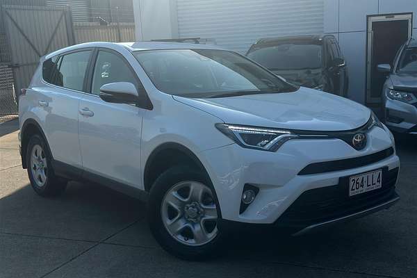 2018 Toyota RAV4 GX ASA44R