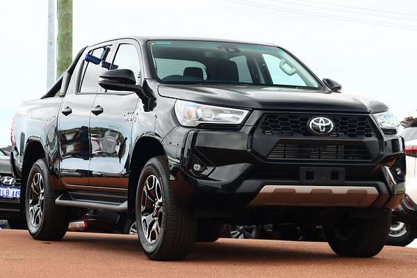 2024 Toyota Hilux SR5 48V GUN126R 4X4