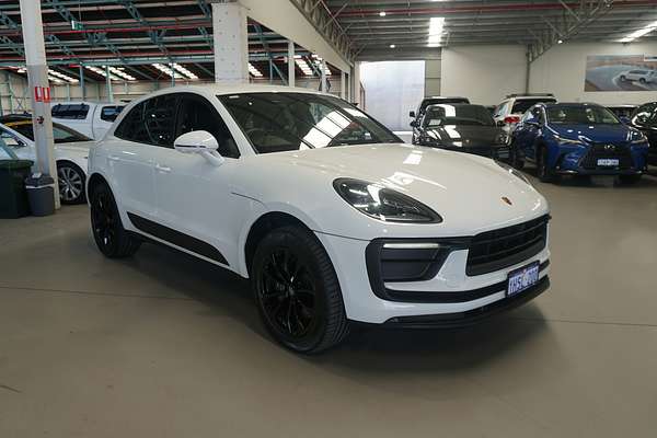 2022 Porsche Macan 95B