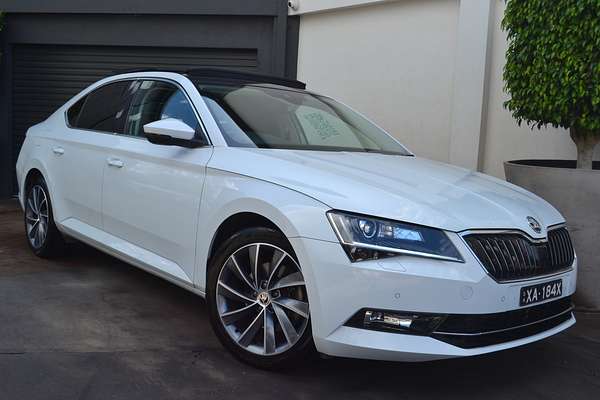 2019 ŠKODA Superb 162TSI NP