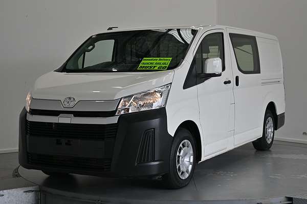 2019 Toyota Hiace lwb 9617530A1