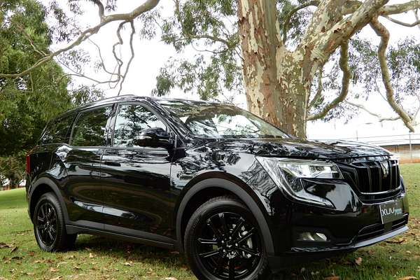 2024 Mahindra XUV700 Black Edition MY25