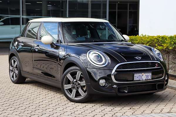 2019 MINI Hatch Cooper S 60 Years Edition F55 LCI