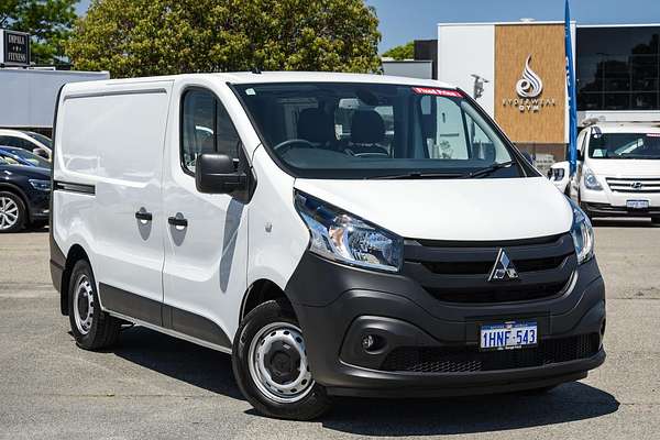 2021 Mitsubishi Express GLX SN