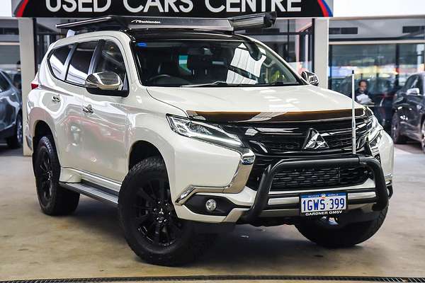 2018 Mitsubishi Pajero Sport Black Edition QE