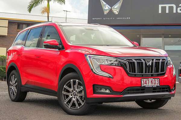 2023 Mahindra XUV700 AX7L