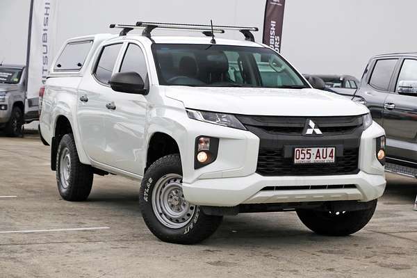 2020 Mitsubishi Triton GLX MR 4X4