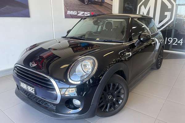 2015 MINI Hatch Cooper F56