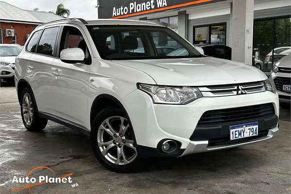 2014 Mitsubishi OUTLANDER ES (4x2) ZJ MY14.5