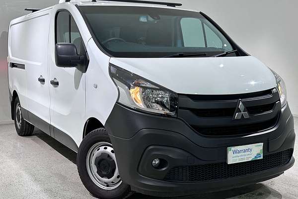 2020 Mitsubishi Express GLX SN