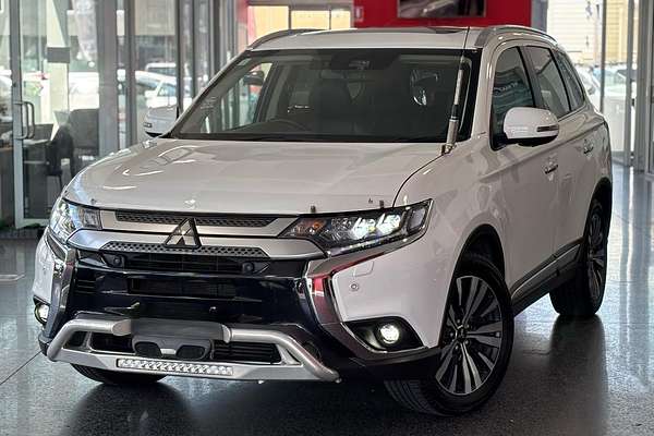 2021 Mitsubishi Outlander Exceed ZL